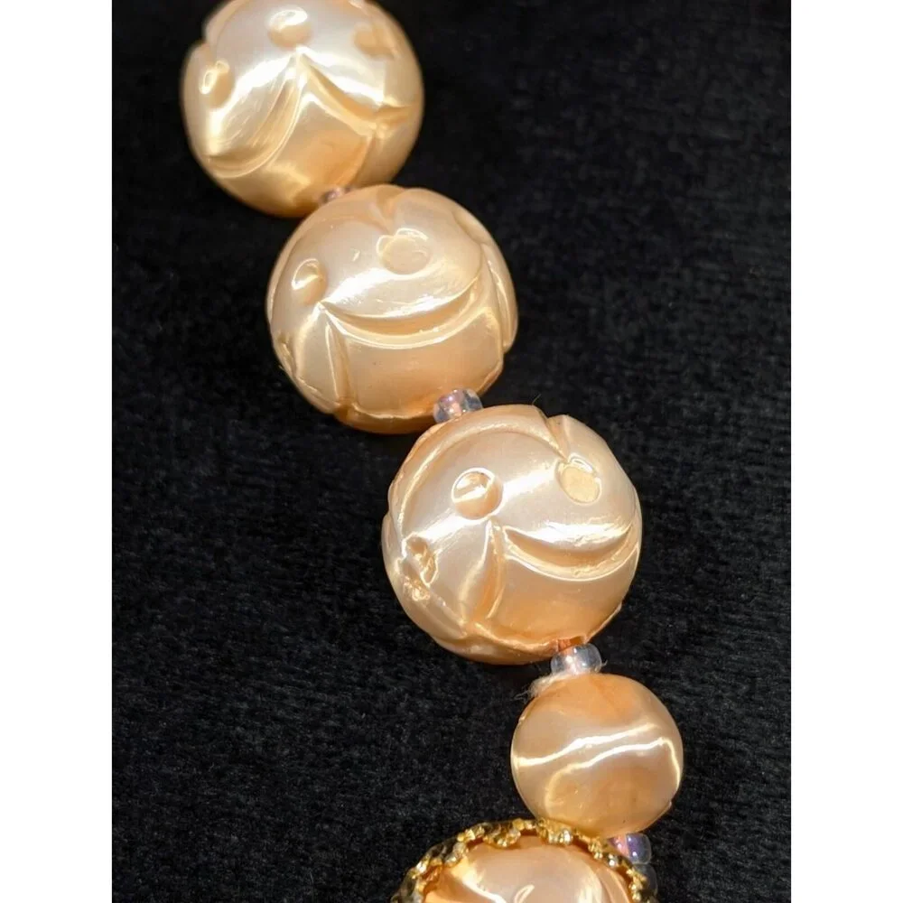 VTG Japan‎ Peach Carved Style Plastic Pearlized Round Bead Necklace Chunky Mid